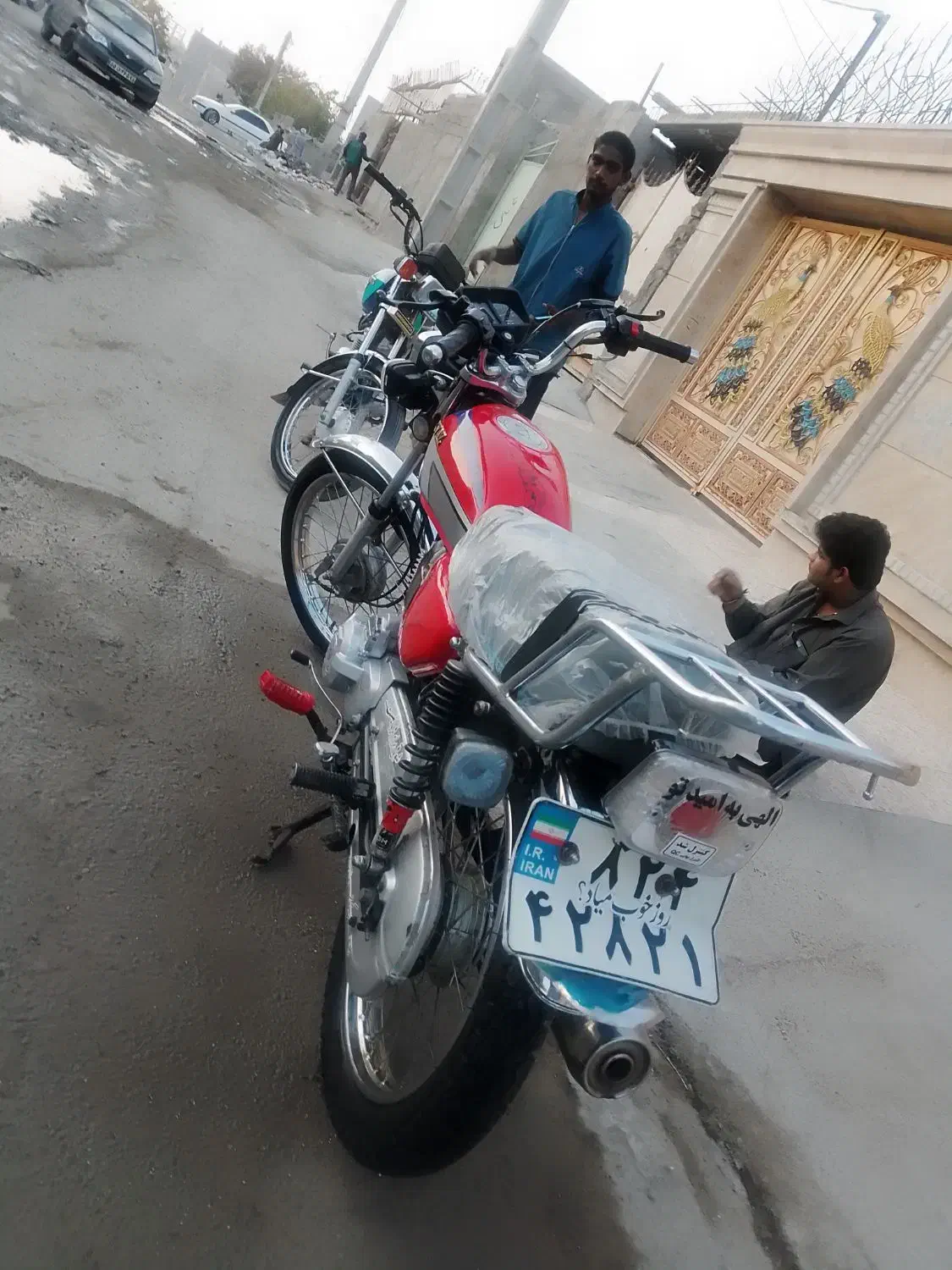 س موتور پرواز مدل 1403هست150سی سی معامله هم میکنم|موتورسیکلت|چابهار, |دیوار