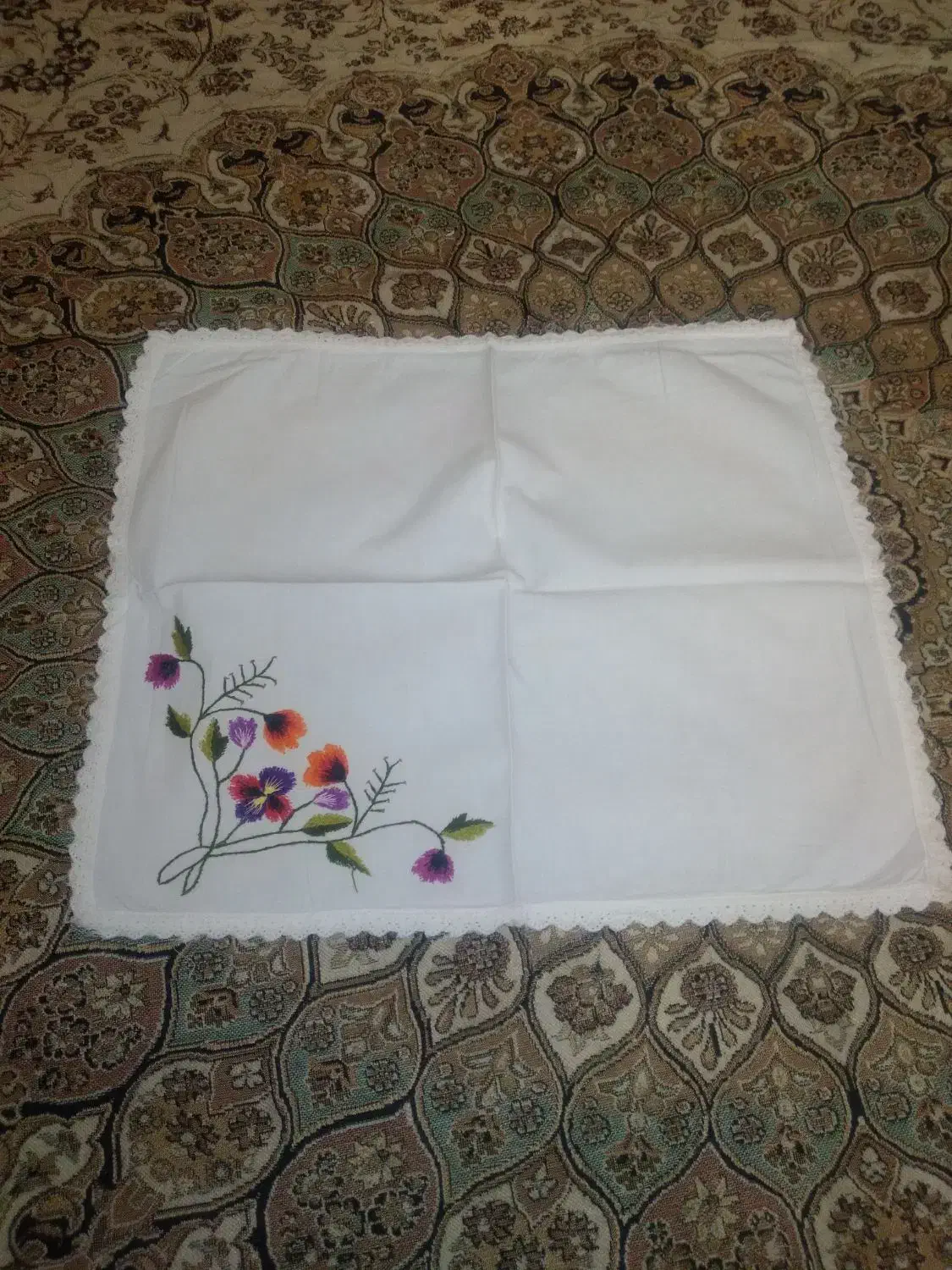 دستمال پارچه ای گلدوزی بزرگ نشتیفان طرح ۶|سفره، حوله، دستمال آشپزخانه|سهند, |دیوار