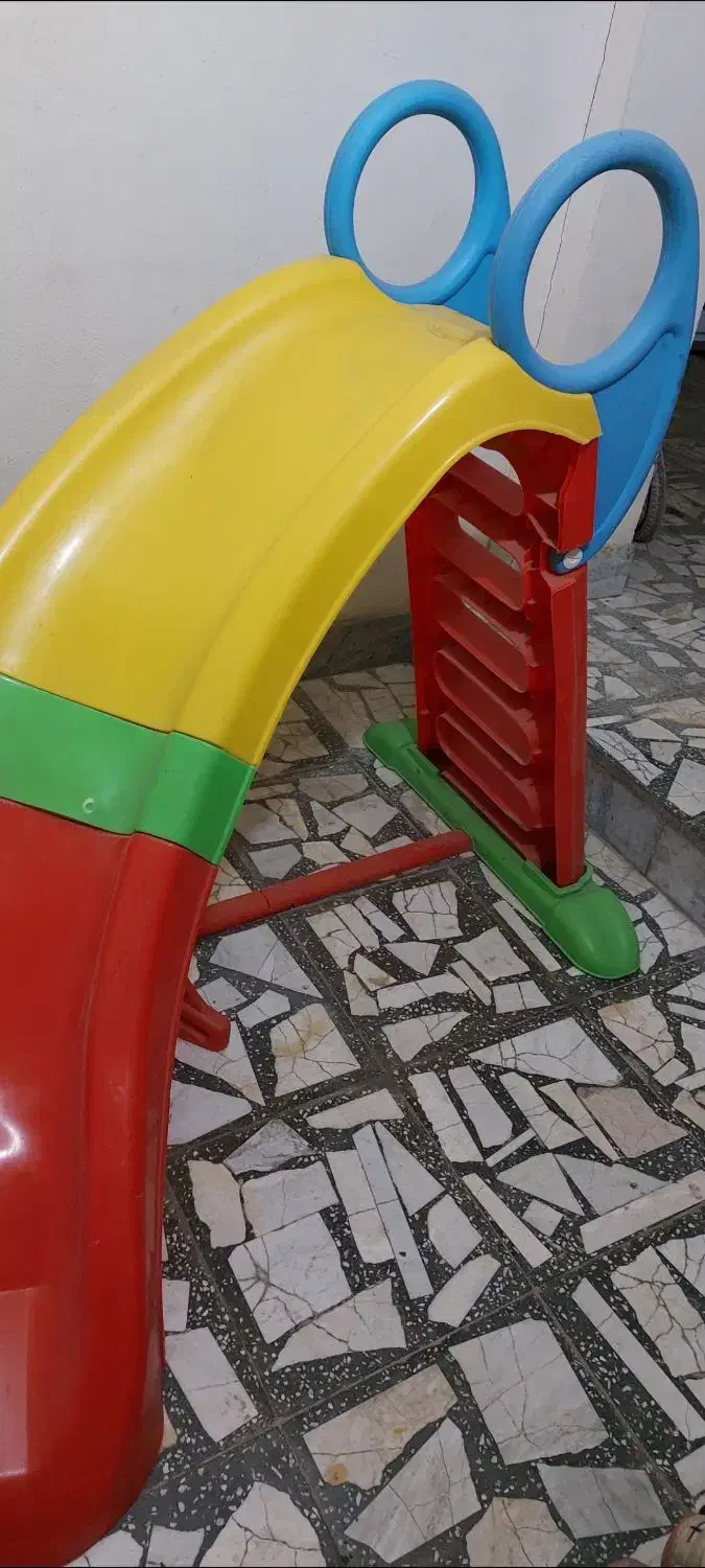 اسباب بازی|اسباب‌‌بازی|ساری, |دیوار