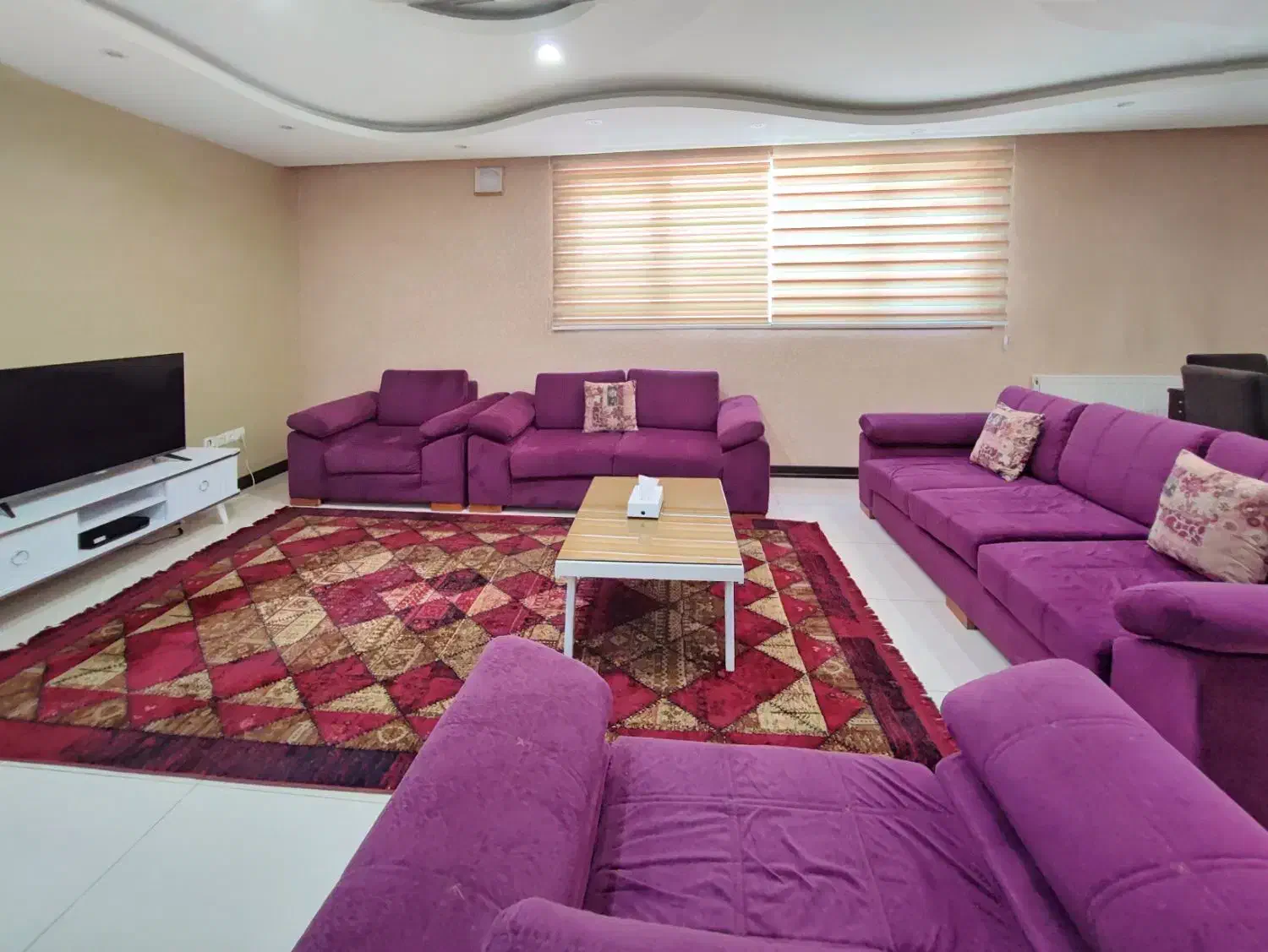 تاپ لوکیشن لوکس|اجارهٔ کوتاه‌مدت آپارتمان و سوئیت|شیراز, فرهنگ شهر|دیوار