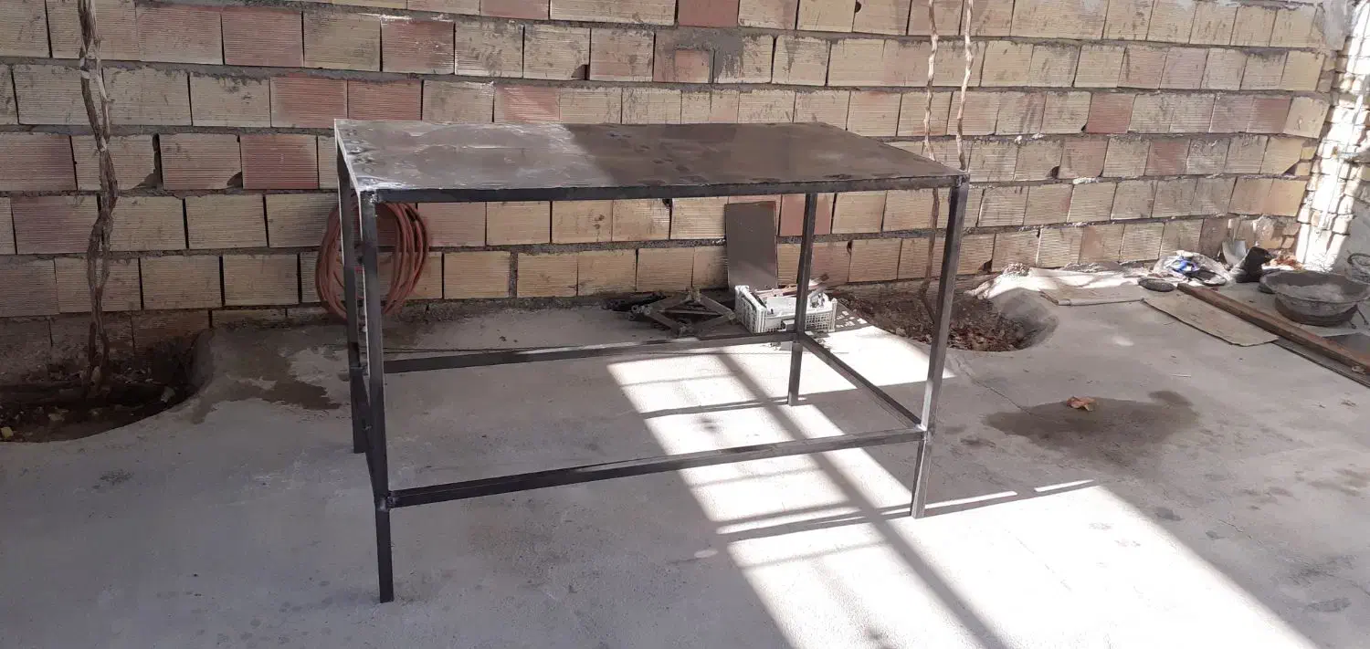 میزکارفلزی بزرگ|میز تحریر و کامپیوتر|شاهرود, |دیوار