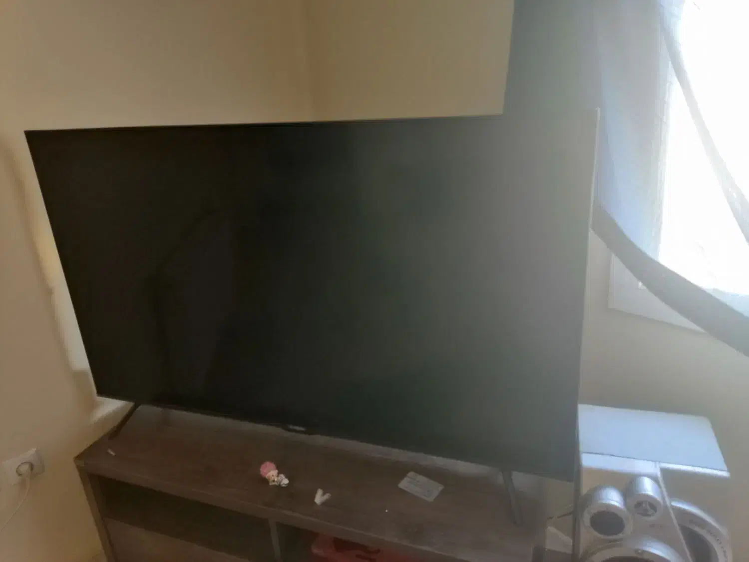 xvision سالم و نو|تلویزیون و پروژکتور|پرند, فاز ۶|دیوار