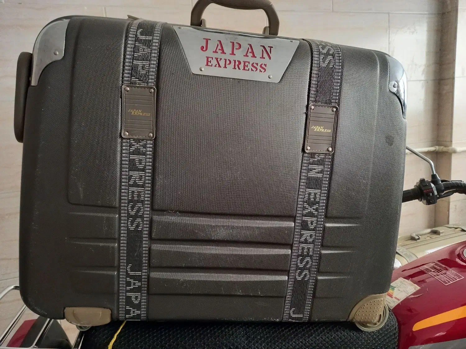 چمدان های بزرگ و سالم و نشکن|کیف، کفش، کمربند|تهران, آذری|دیوار