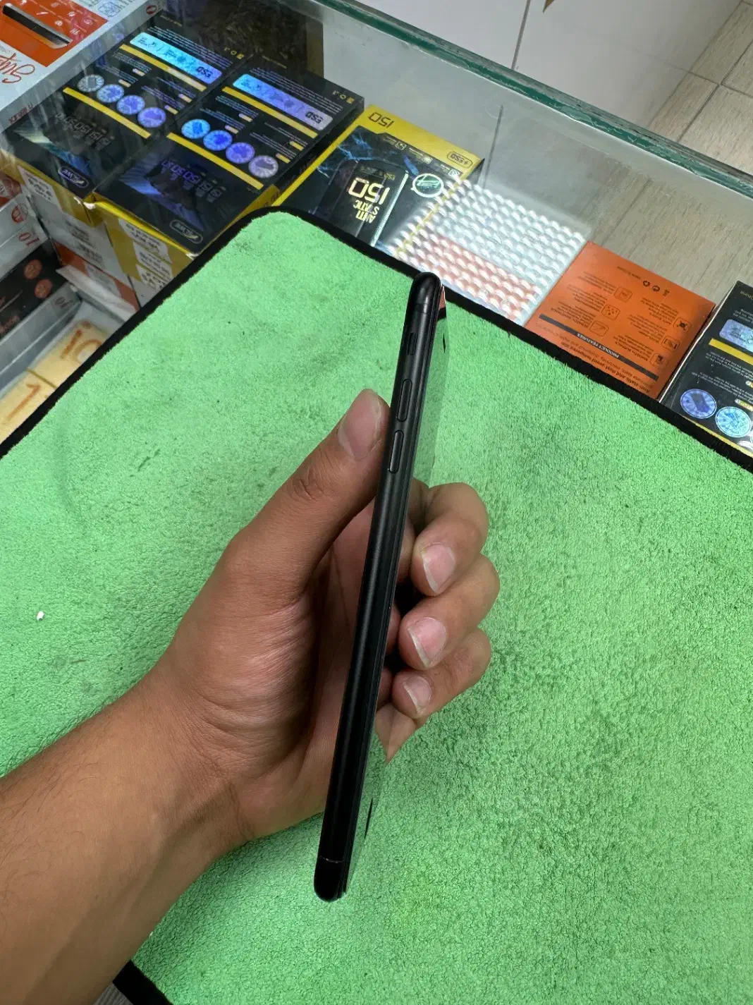 ایفون ۷پلاس|موبایل|بندرعباس, |دیوار