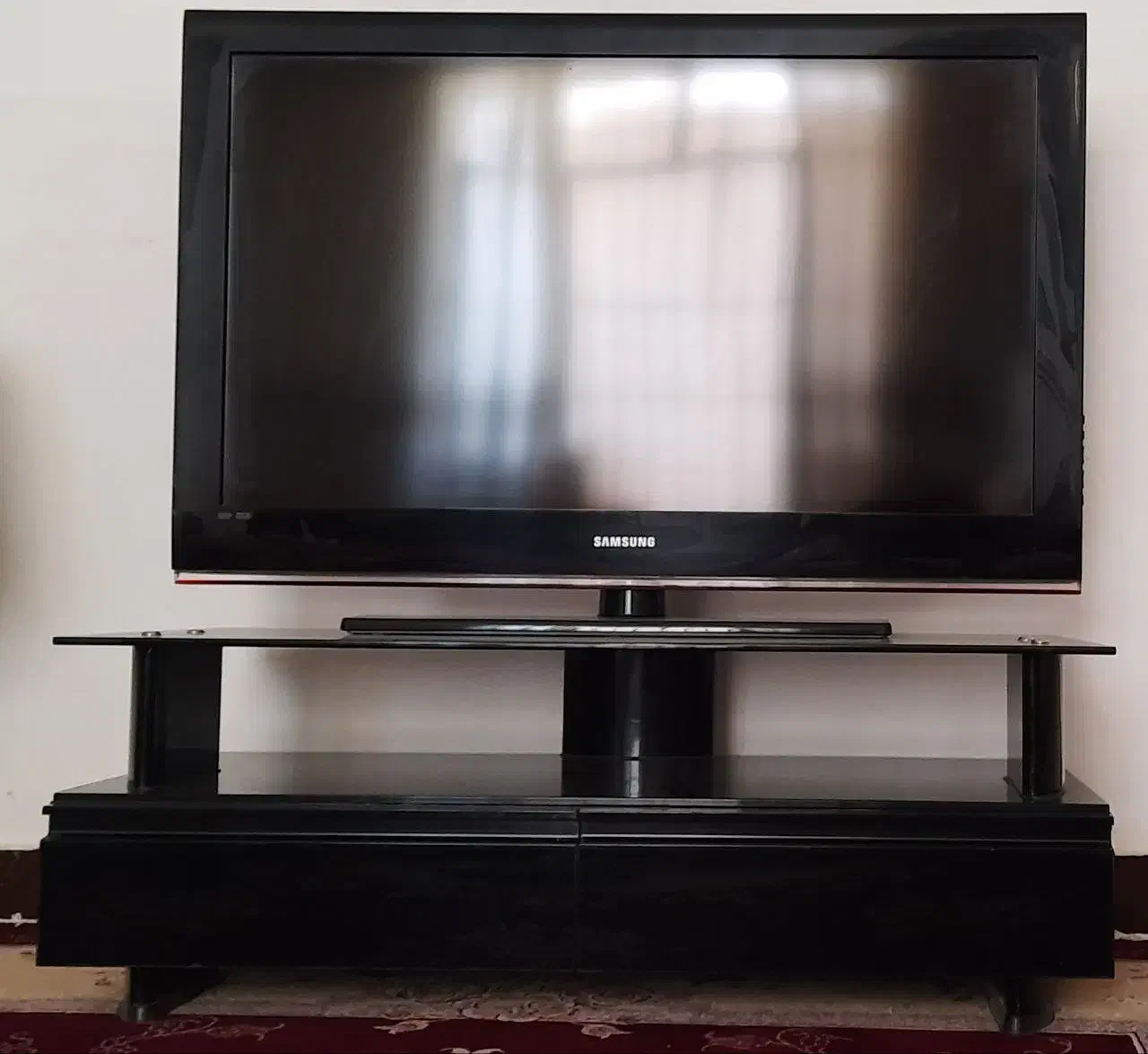 زیر تلویزیونی|میز تلویزیون|مرودشت, مختارآباد|دیوار