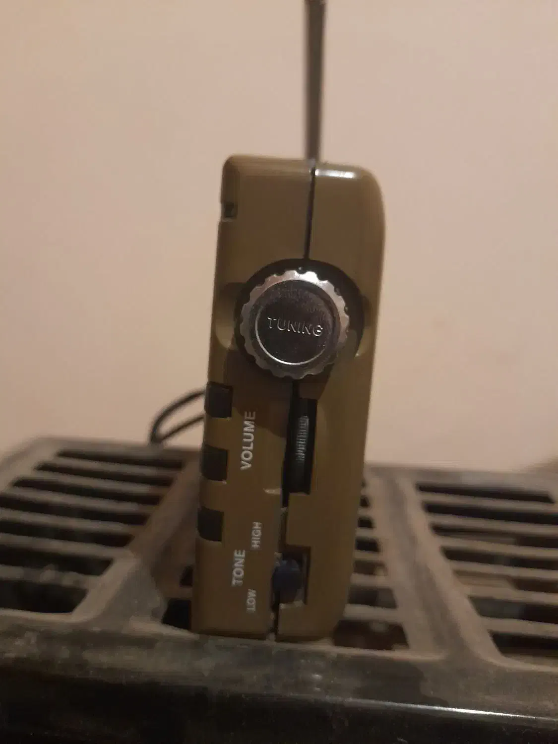 رادیو قدیمی|کلکسیون و سرگرمی|اسفراین, |دیوار