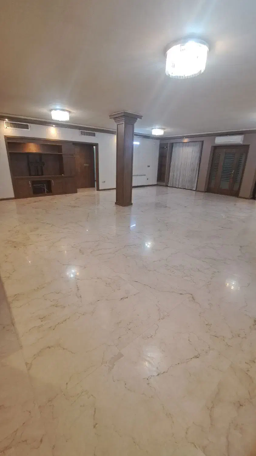 ۲۴۰متر چهارخواب/دو کله/بر آزادی|اجارهٔ آپارتمان|اصفهان, هزارجریب|دیوار