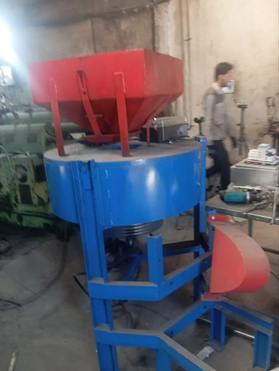 آسیاب سنگی آسیابپشتتراکتوری|ماشینآلات صنعتی|اندیمشک, |دیوار