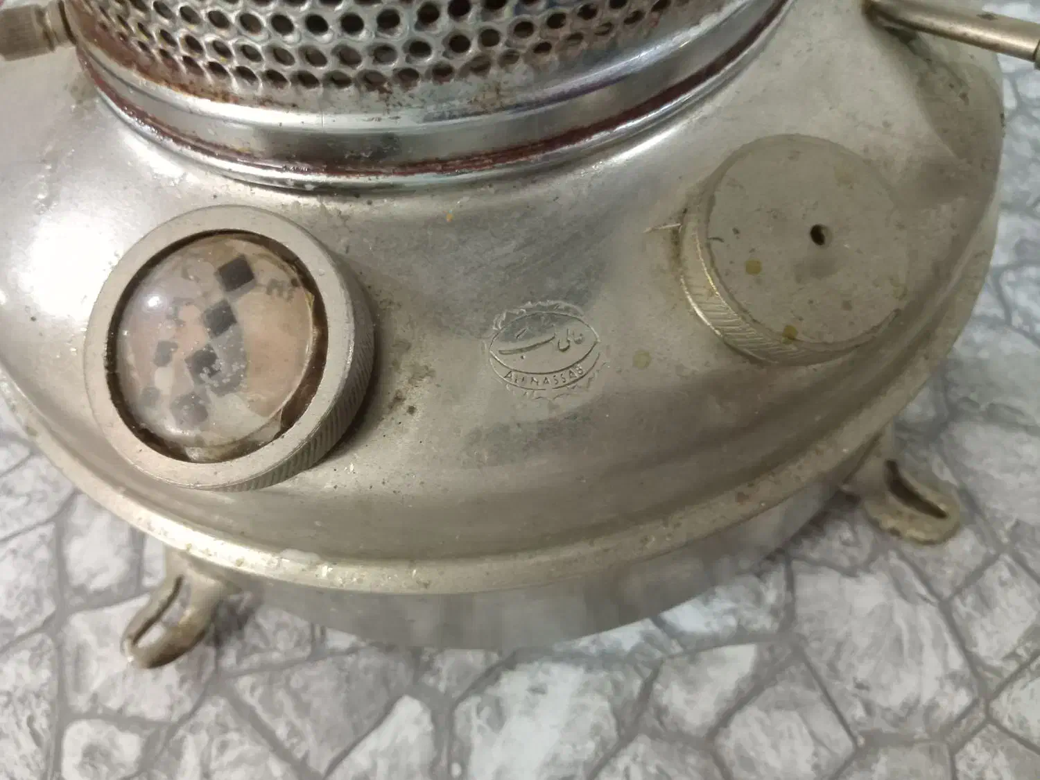 چراغ توری قدیمی|کلکسیون اشیاء عتیقه|قوچان, |دیوار