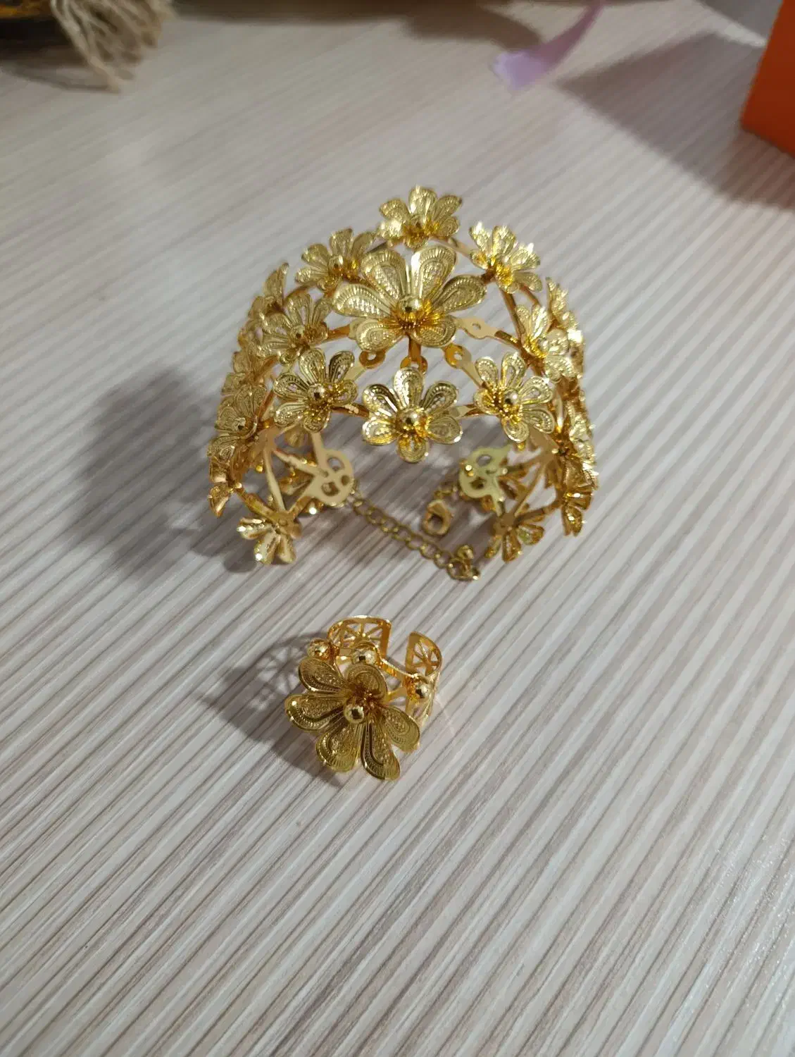 دستبند النگویی و انگشتر طرح طلا|بدلیجات|شیراز, جوادیه|دیوار