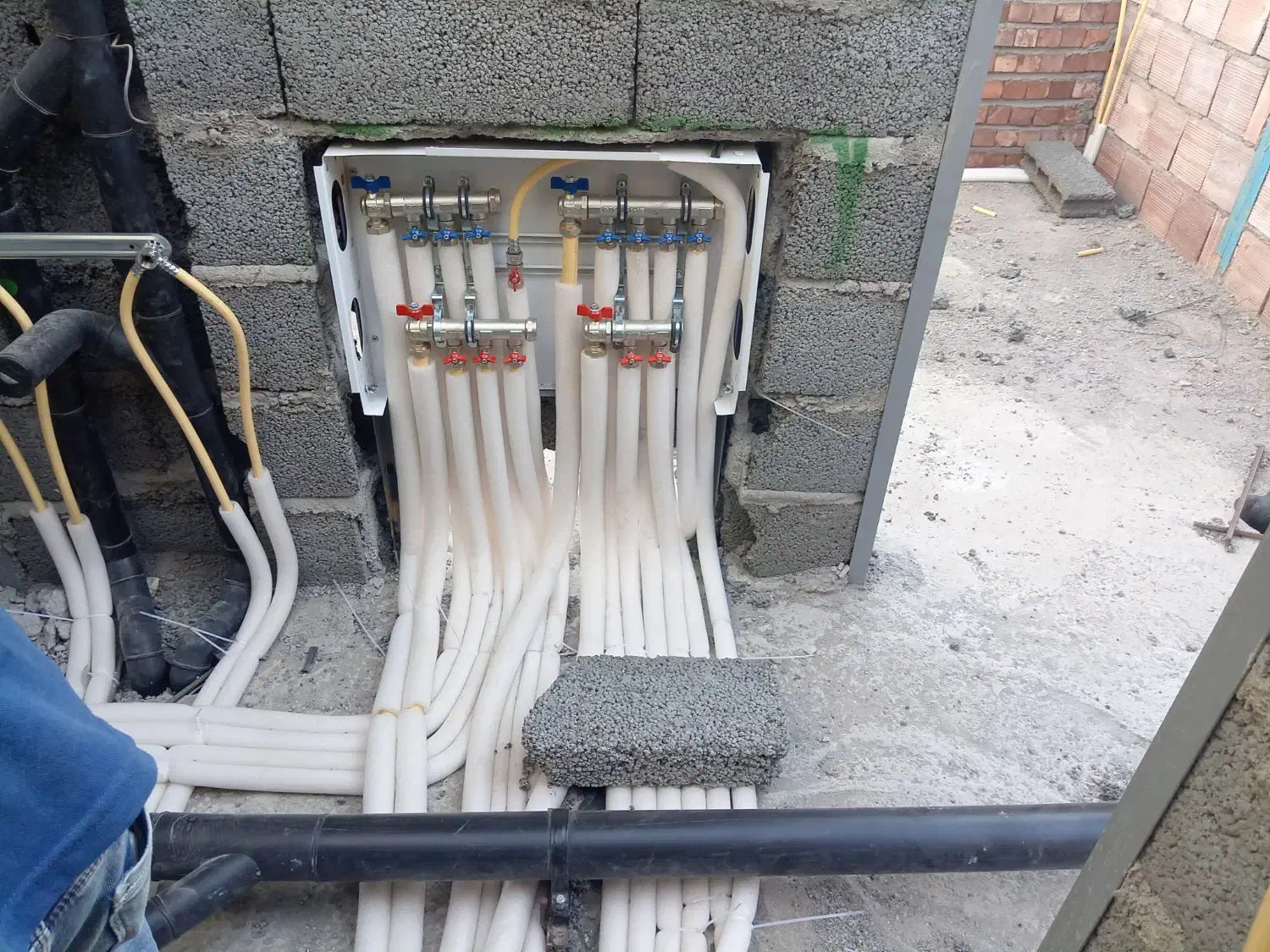 لوله کشی آب اجاره دستگا پرس پنج لایه انجام خردکاری|خدمات پیشه و مهارت|کرمان, |دیوار