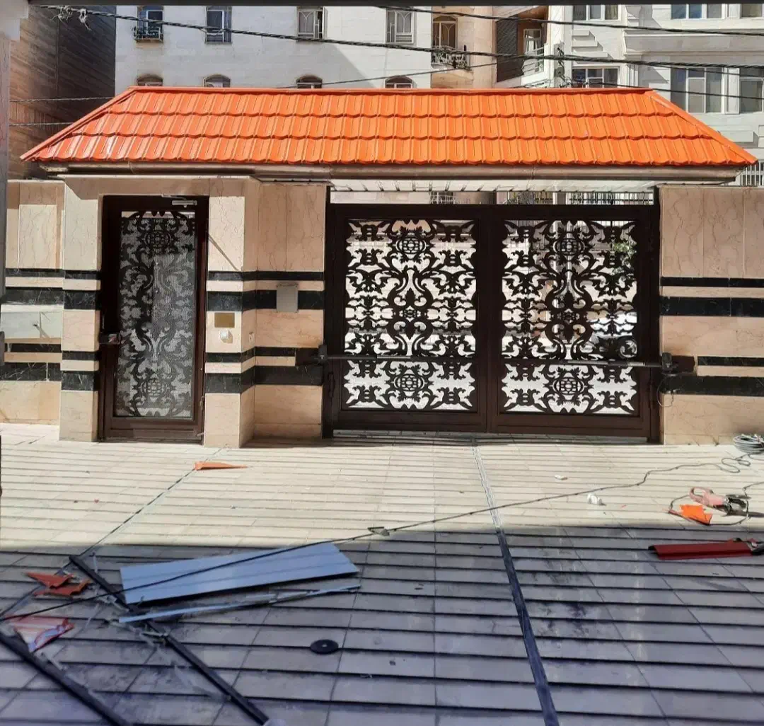 جوشکاری سیار اسکلت فلزی و سقف شیروانی صنعت جوش|خدمات پیشه و مهارت|بروجرد, |دیوار