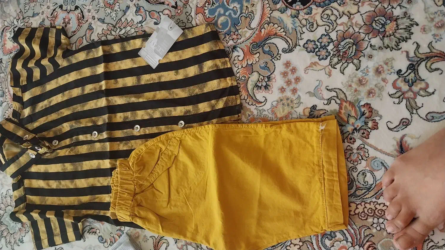 لباس|لباس|بیرجند, |دیوار