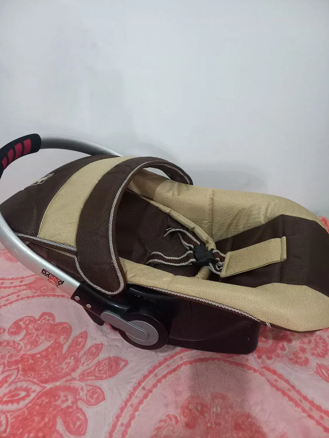 کریربچه نونو|کالسکه و لوازم جانبی|بروجرد, |دیوار