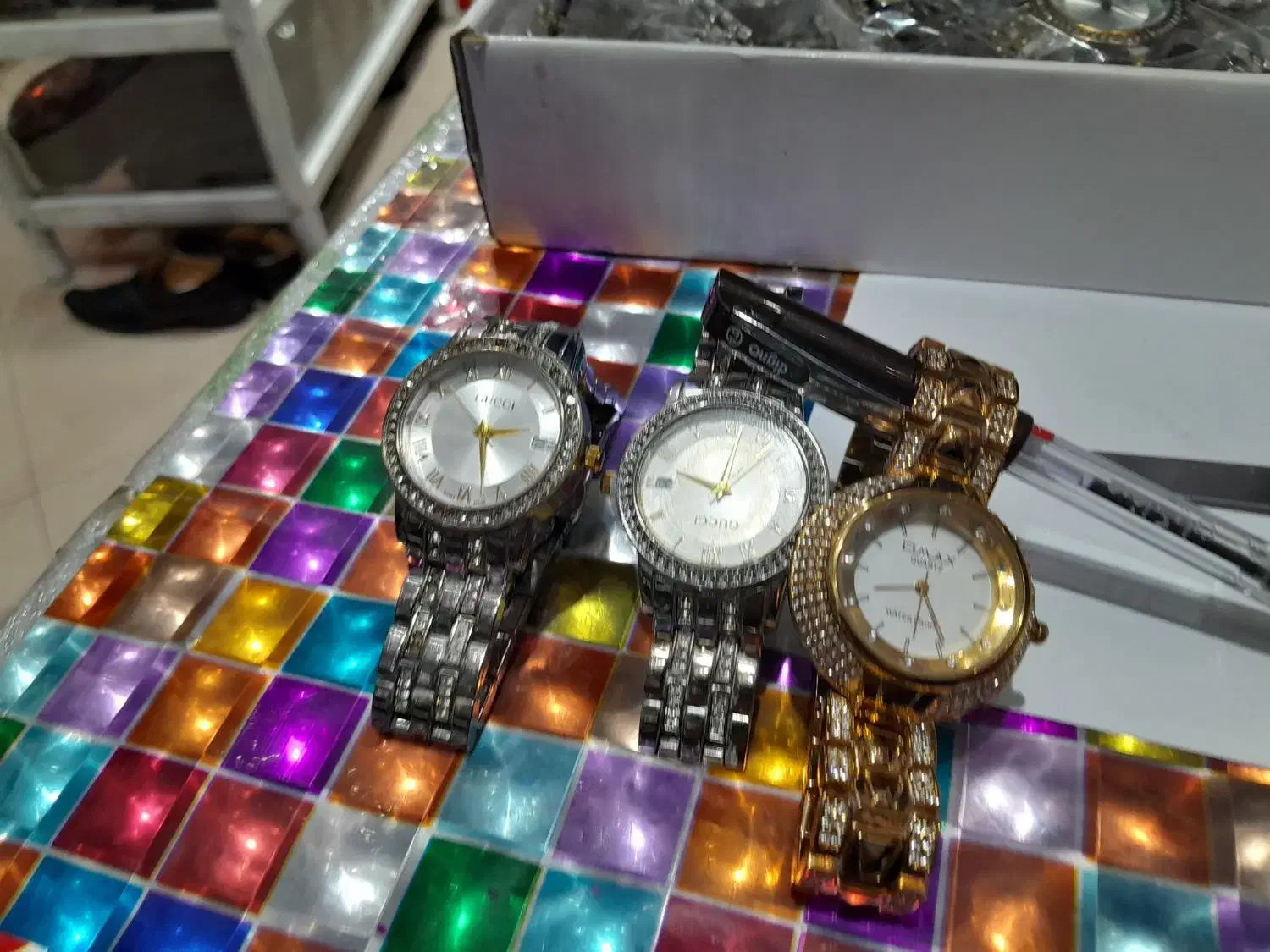 ۲۵۰دستگاه ساعت تمام نگین ضد آب اصل اماکس شوراسنتر|ساعت|اردبیل, |دیوار