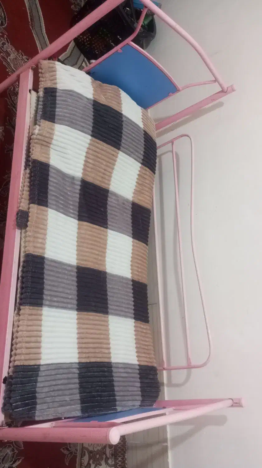 تخت کودک|اسباب و اثاث بچه|فیروزآباد (فارس), |دیوار