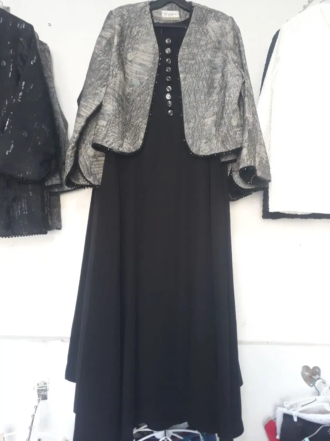 لباس|لباس|یاسوج, |دیوار