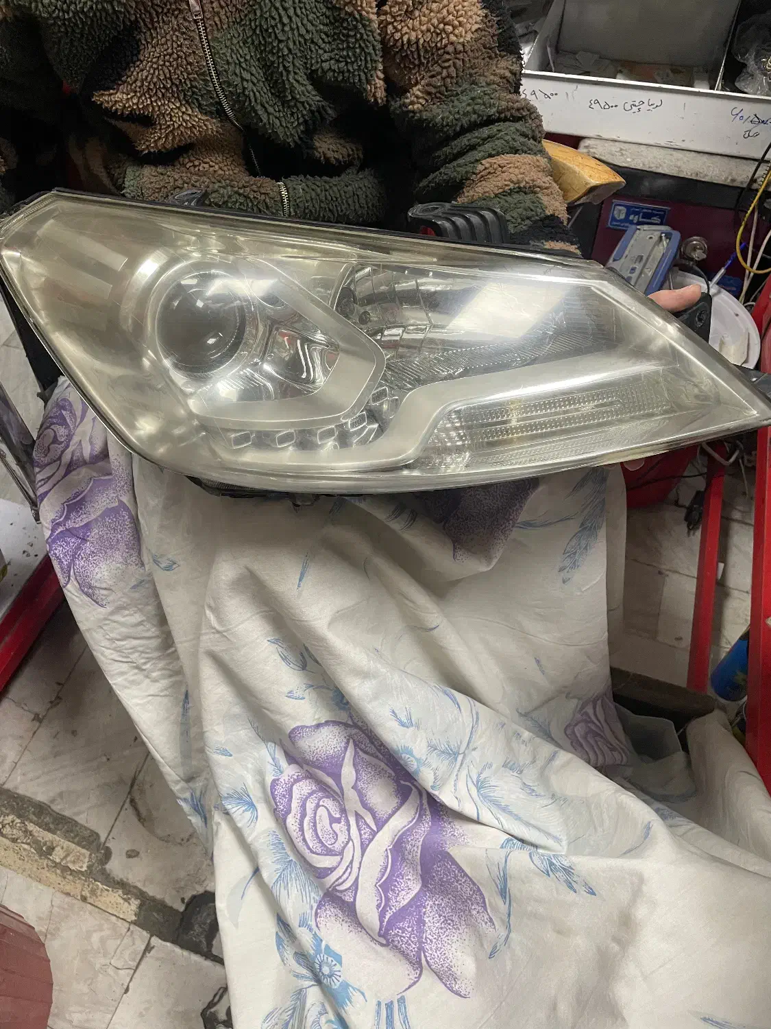 چراغ اچ سی کراس جلو|قطعات یدکی و لوازم جانبی|پردیس, فاز ۳|دیوار