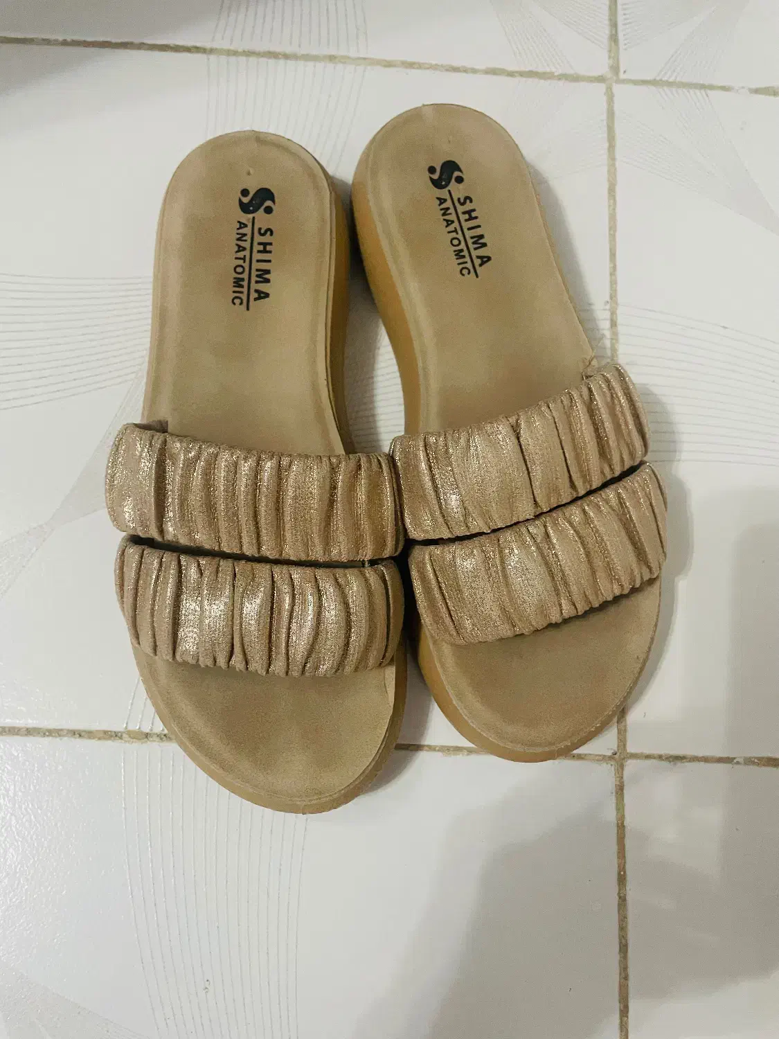 دمپایی|کیف، کفش، کمربند|زنجان, |دیوار