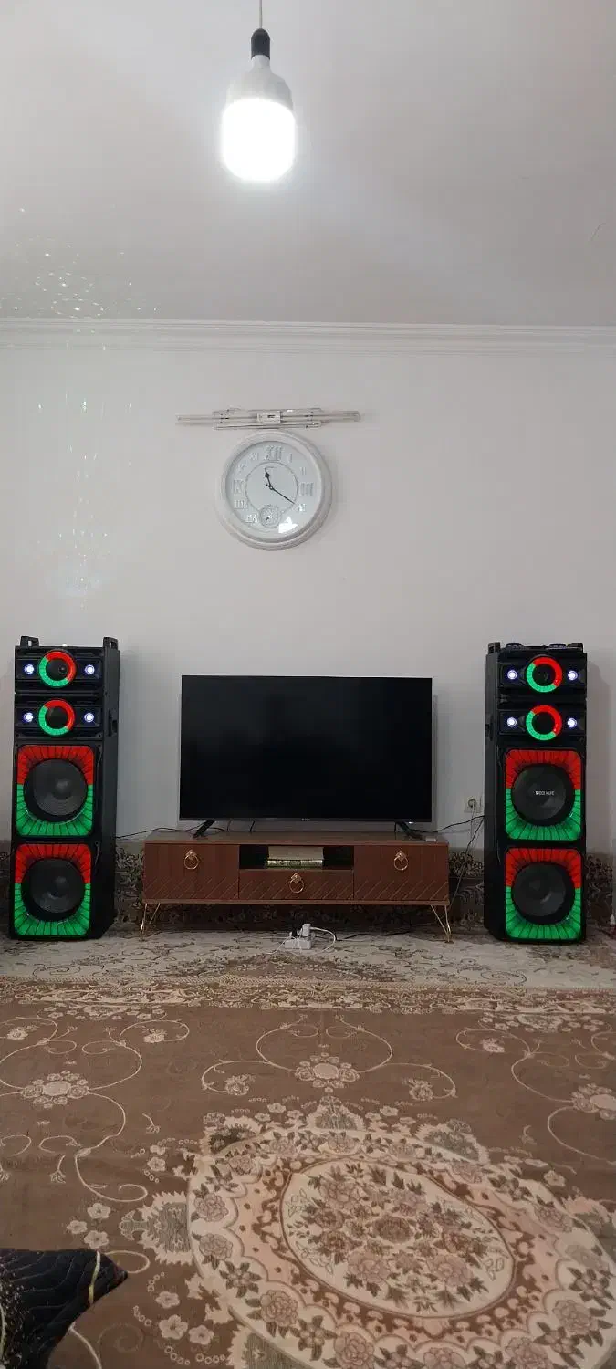 باند بزرک کیفیت بالا شرایطی هم میدم|سیستم صوتی خانگی|تربت جام, مسکن مهر|دیوار