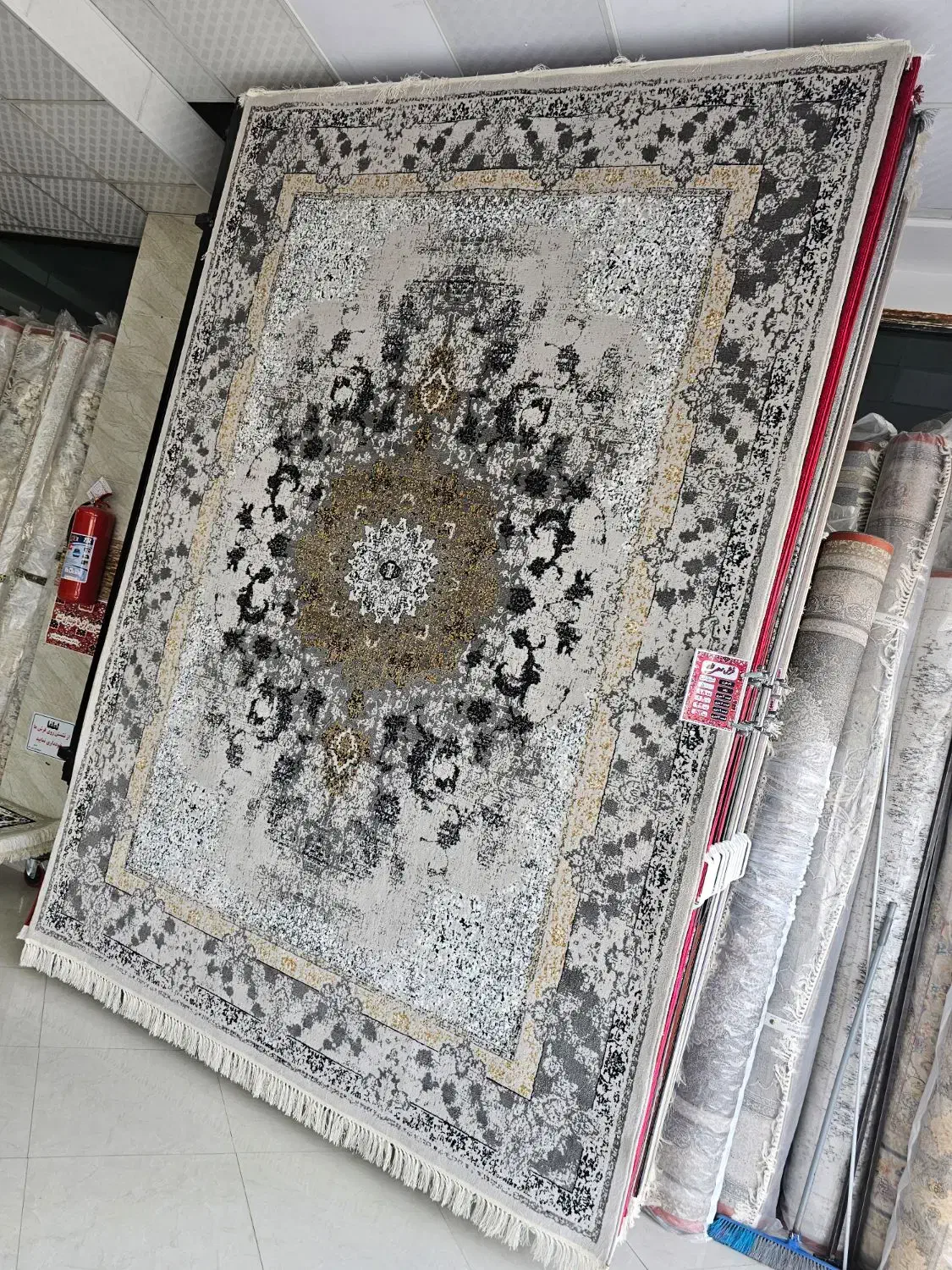 ۵۰۰تخته ۶و۹و۱۲متری فرش آکبندتهران وکرج|فرش|ورامین, ورامین|دیوار
