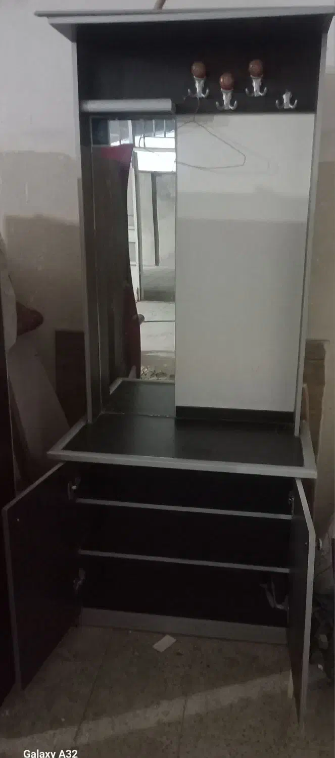 جا کفشی|جاکفشی، کمد، دراور|تویسرکان, |دیوار