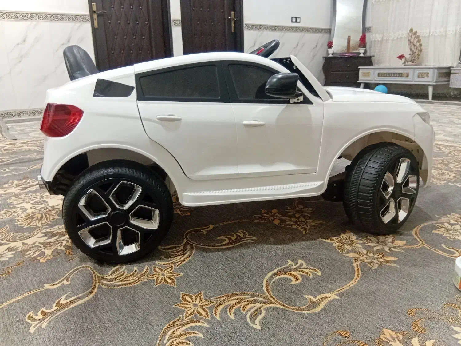 ماشین شارژی بنز|اسباببازی|کامیاران, |دیوار