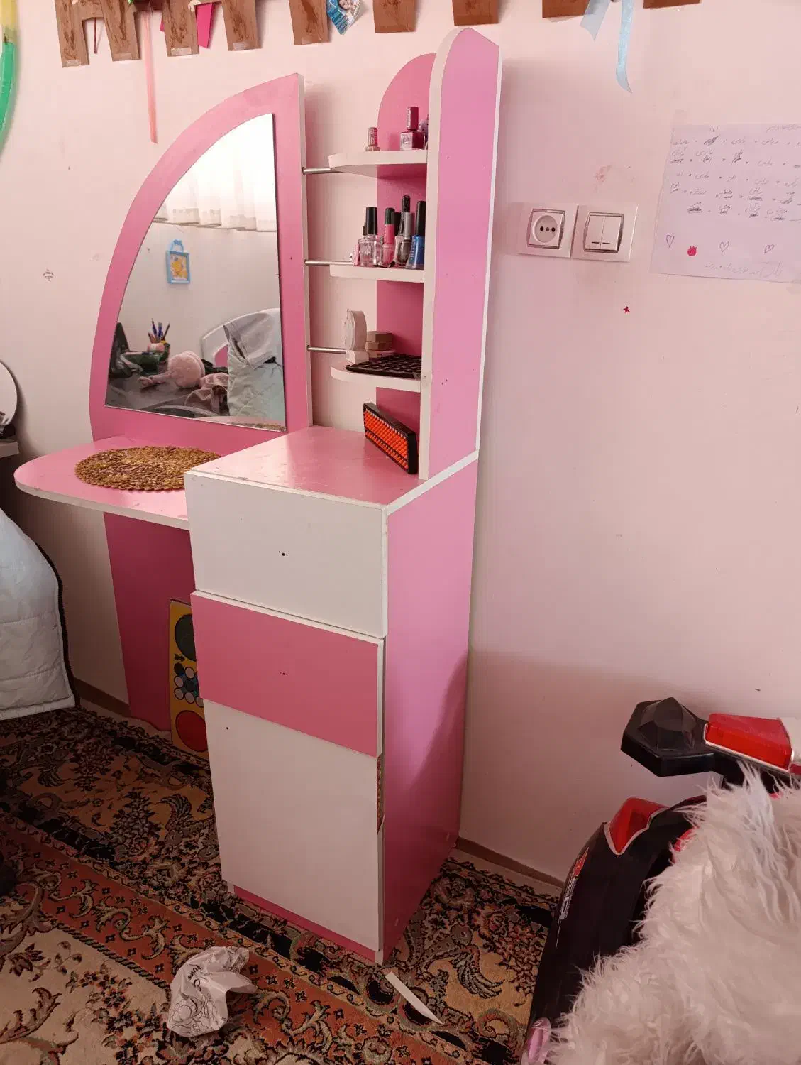 کمد لباس تخت نوجوان با پاتختی .ویترین دراور اینه|تخت و سرویس خواب|تربتحیدریه, بالا ولایت|دیوار