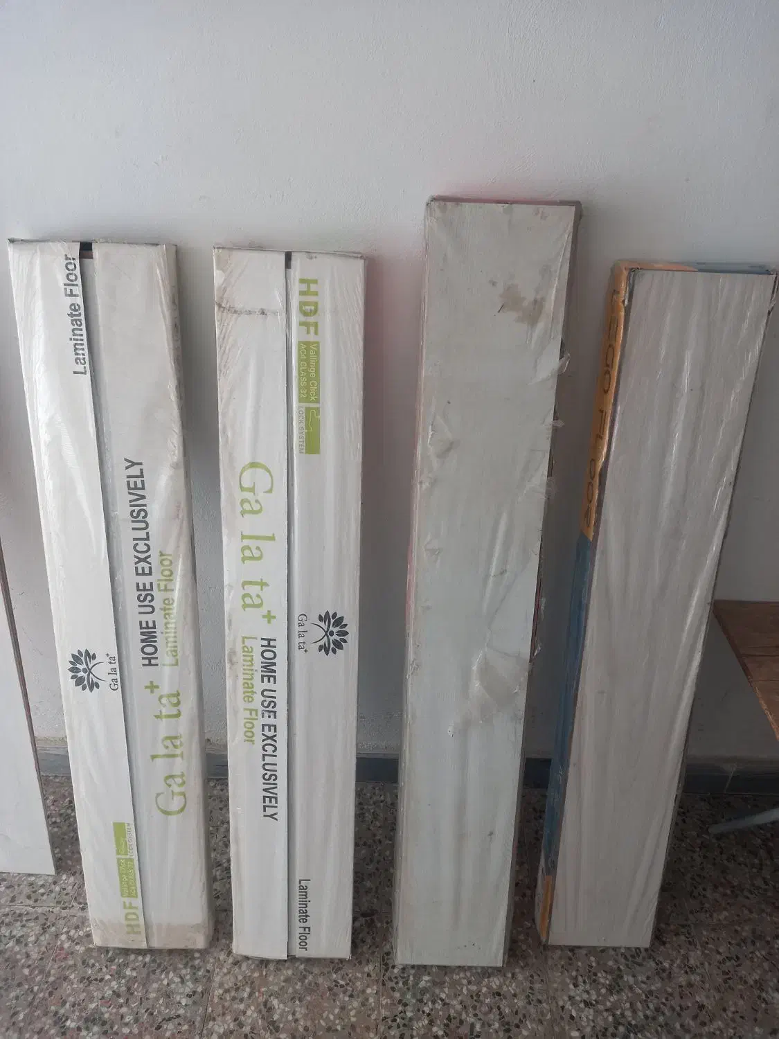 ۴ بسته پارکت نو|مصالح و تجهیزات ساختمان|ارومیه, |دیوار