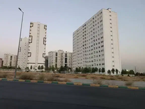 فقط و فقط با ۹۸۰ میلیون تومان صاحب خانه شوید|فروش آپارتمان|هشتگرد, شهرک گلها|دیوار