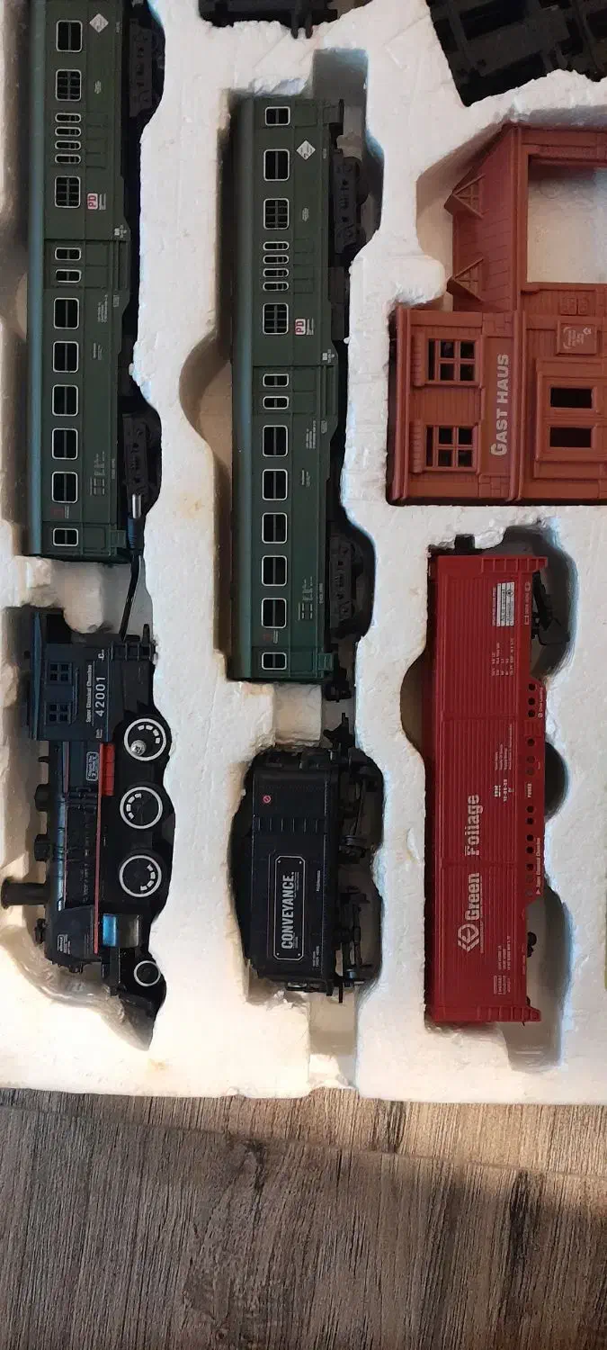 ماکت قطار|اسباب‌‌بازی|قدس, شهر‌قدس|دیوار