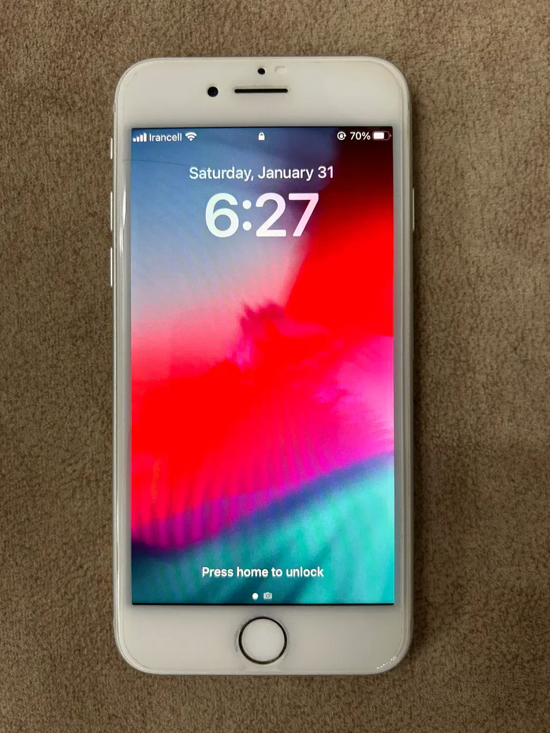 گوشی آیفون ۸ ۶۴ گیگ|موبایل|خرم‌آباد, |دیوار