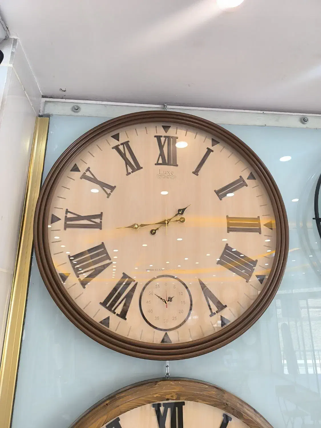 شهر آینه و ساعت|آینه|سنندج, |دیوار