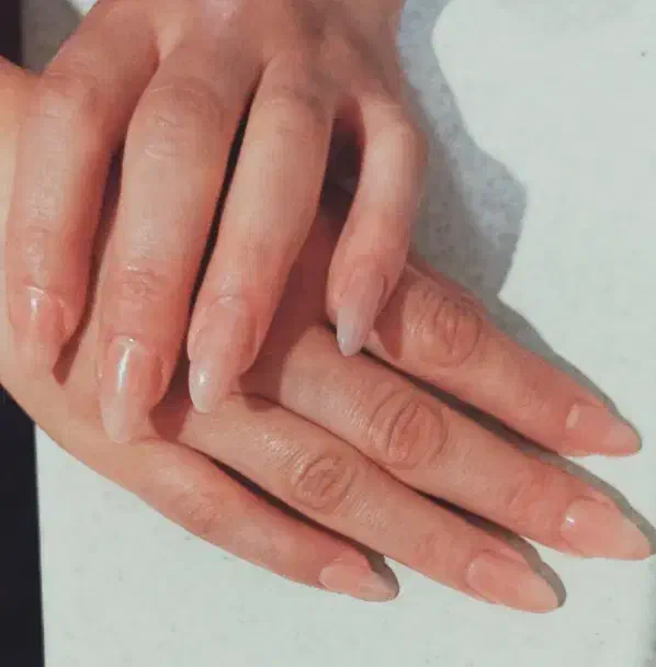 کاشت ناخن|خدمات آرایشگری و زیبایی|باسمنج, |دیوار