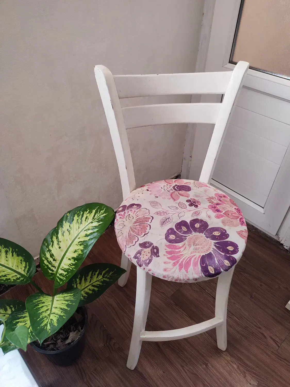 صندلی|صندلی و نیمکت|بندر ماهشهر, |دیوار