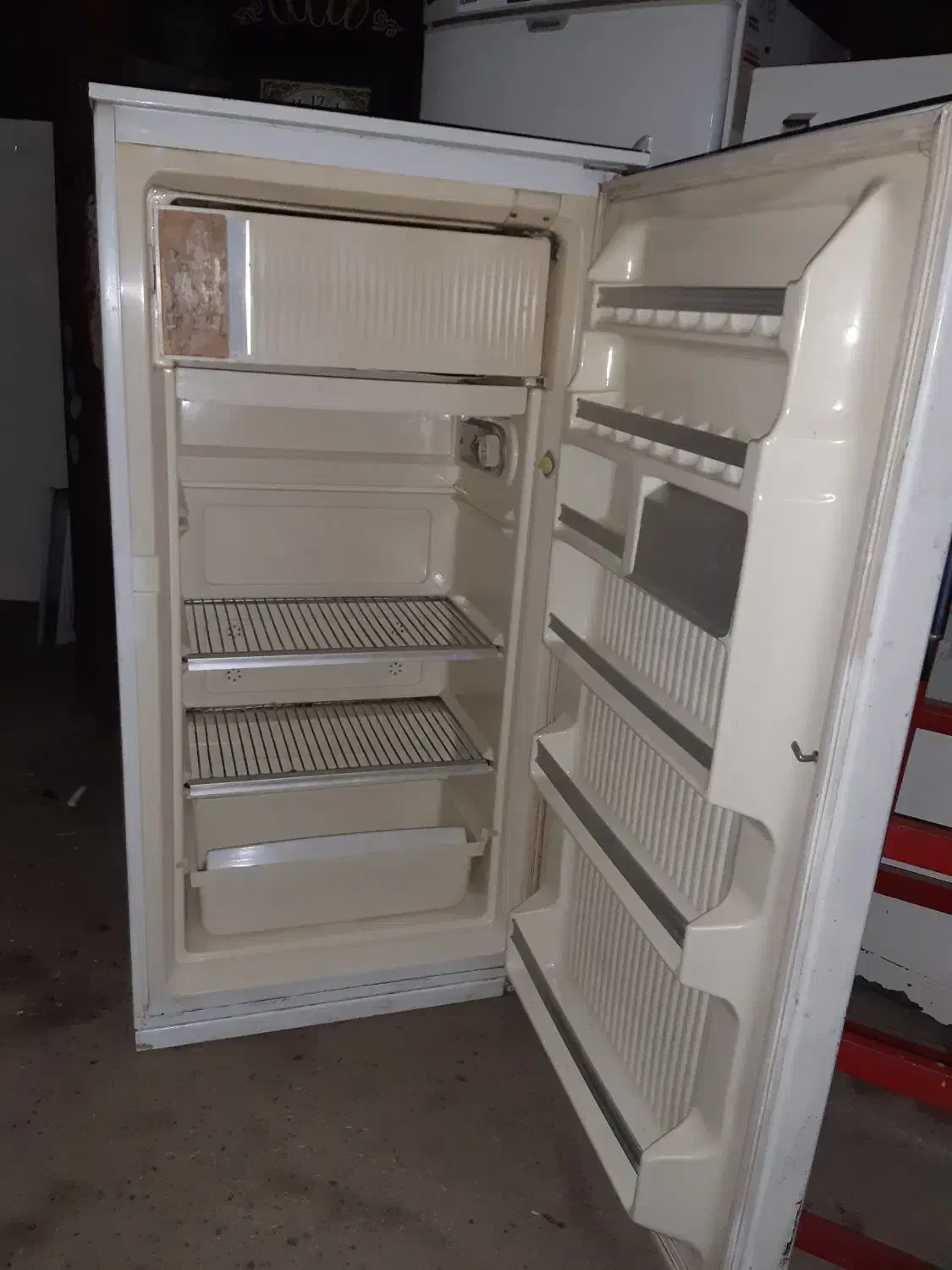 یخچال فریزر نقلی ارج مخصوص دانشجو و....|یخچال و فریزر|بروجرد, |دیوار