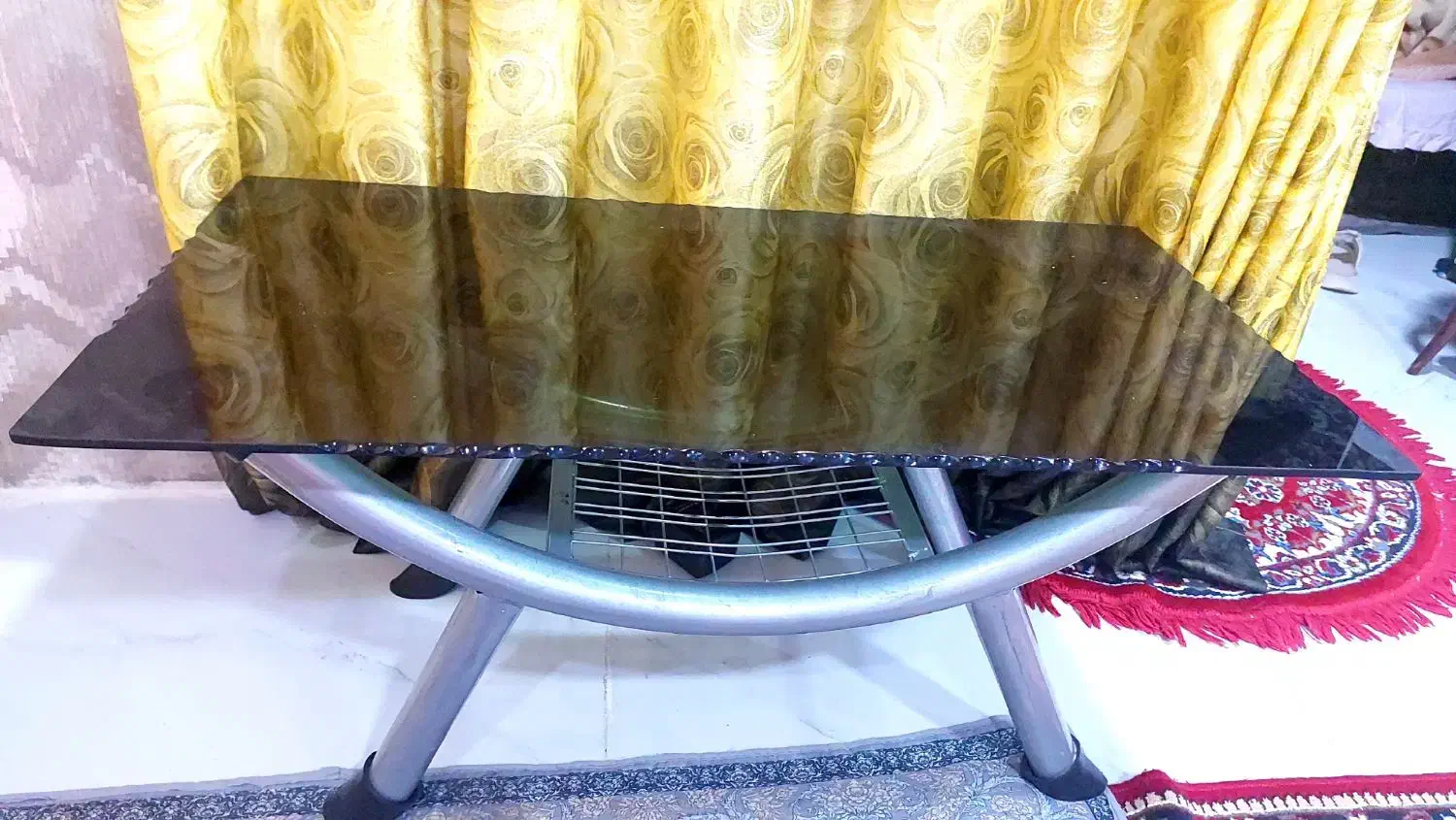 میز جلو مبلی تازه خرید شده|مبلمان خانگی و میز عسلی|مسجد سلیمان, |دیوار