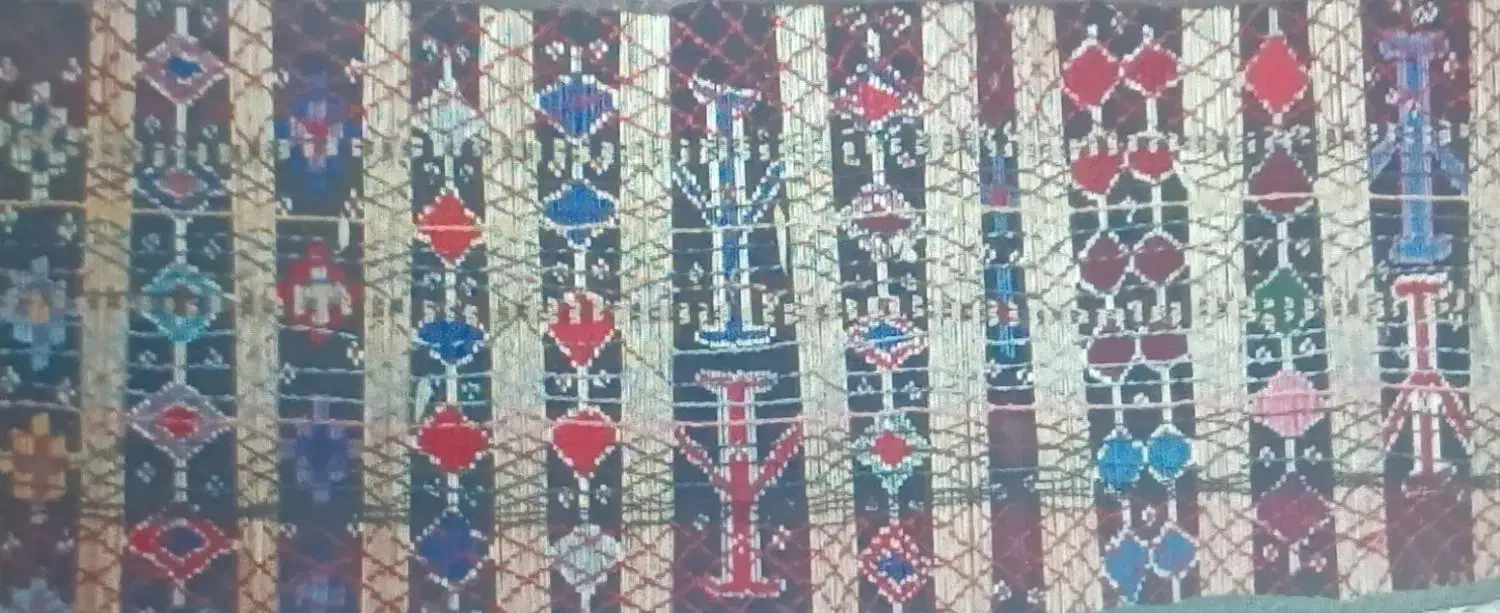 چیخ|گلیم، جاجیم، گبه|سرپل ذهاب, |دیوار