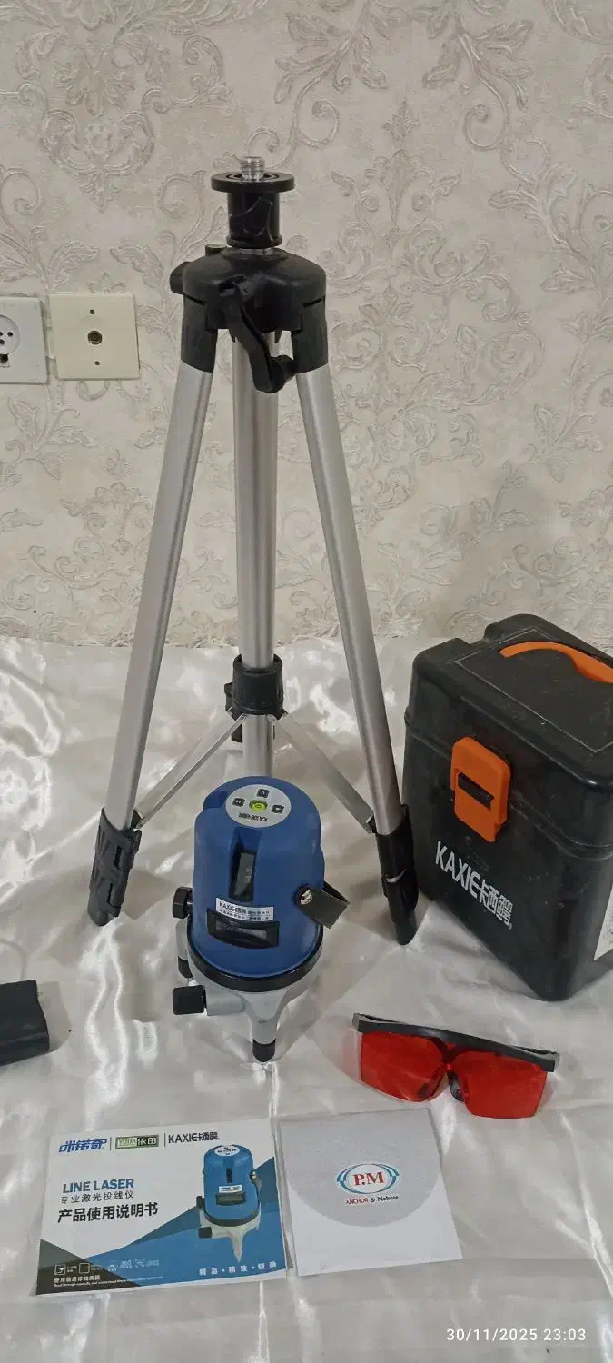 پرس کابل شو برند مکس،، تراز لیزری|ابزارآلات|سامان, |دیوار