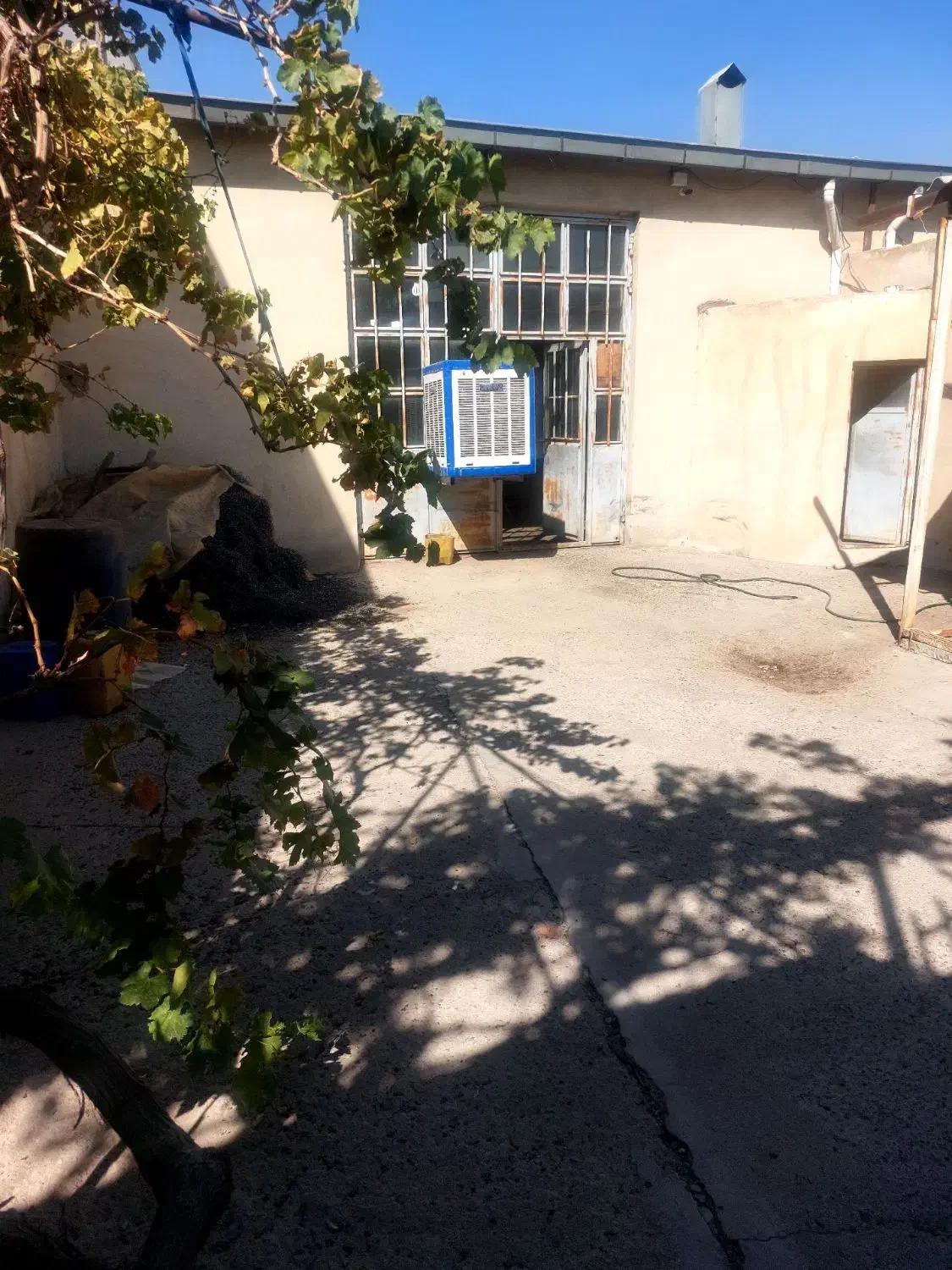 سالن کارگاهی۲۰۰ متر|اجارهٔ دفتر صنعتی، کشاورزی، تجاری|تبریز, |دیوار