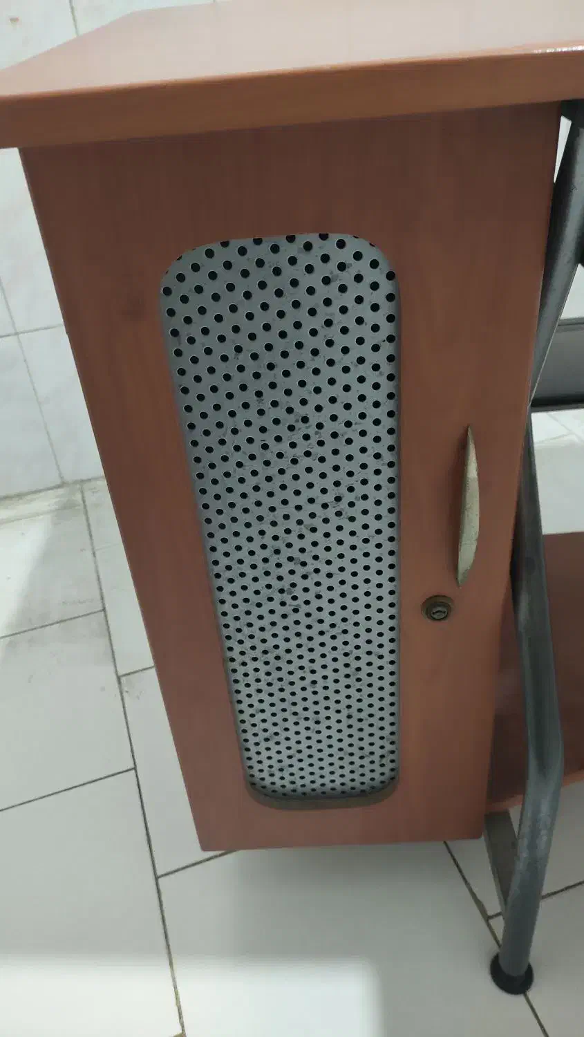 میز کامپیوتر|میز تحریر و کامپیوتر|رشت, صفاری|دیوار