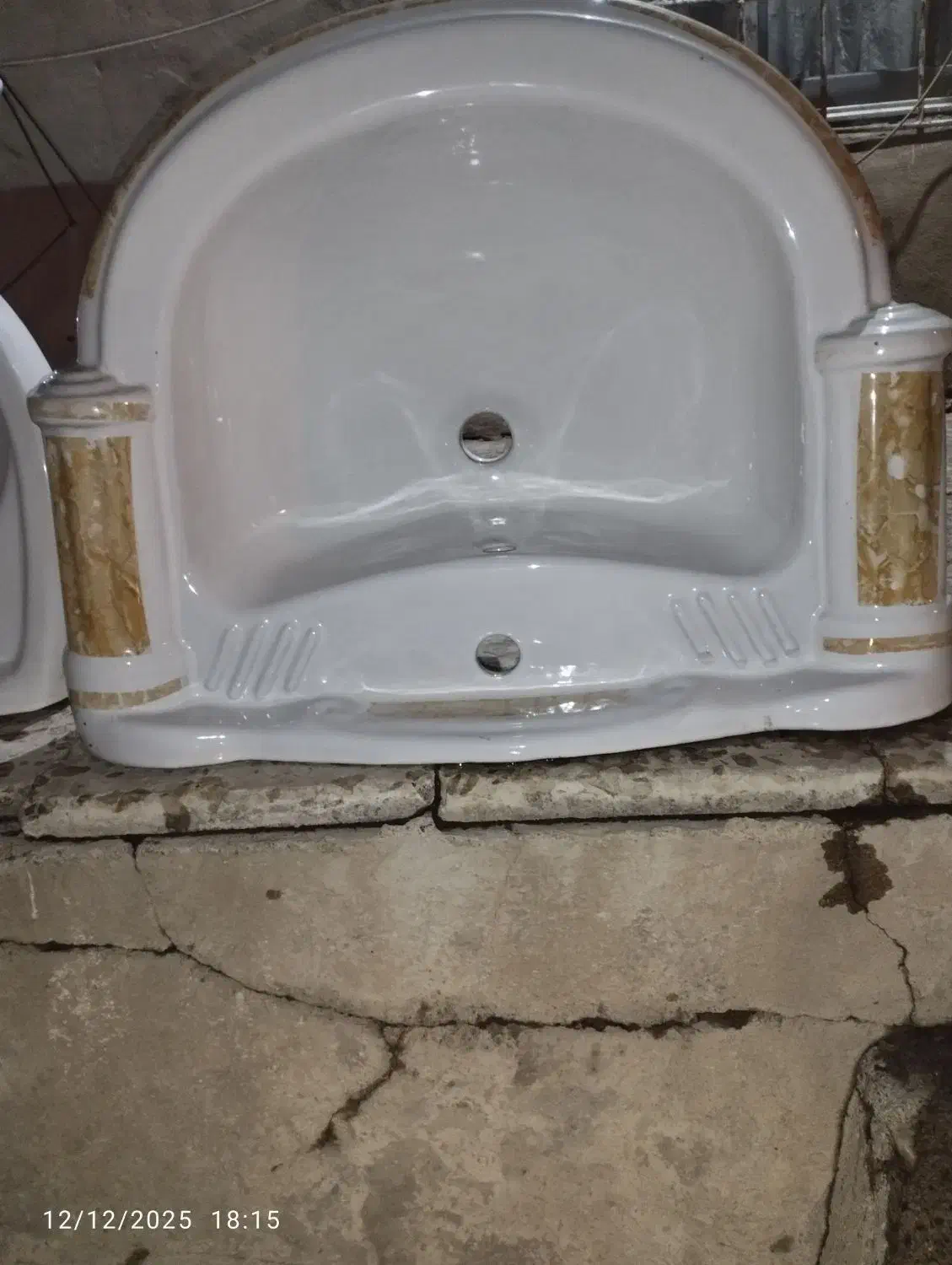 یک عددروشویی بدون پایه نونو|لوازم سرویس بهداشتی|کرمانشاه, |دیوار