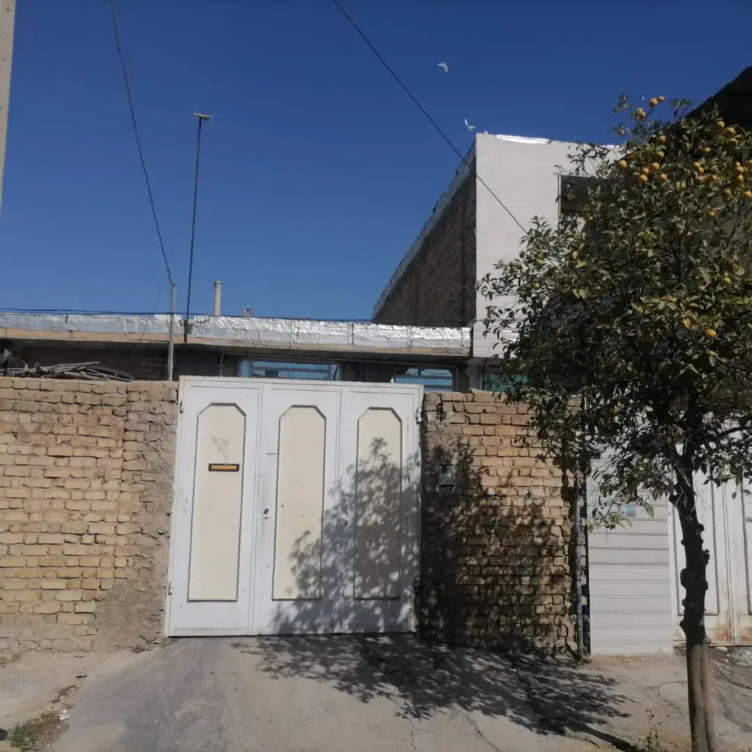 ۱خوابدربحیاطماشینرویکطبقتمیزوشیک|اجارهٔ خانه و ویلا|شیراز, کوشک میدان|دیوار