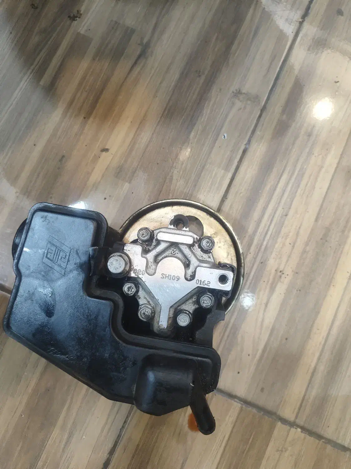 پمپ هیدرولیک 206|قطعات یدکی و لوازم جانبی|شیراز, شهرک گلدشت حافظ|دیوار