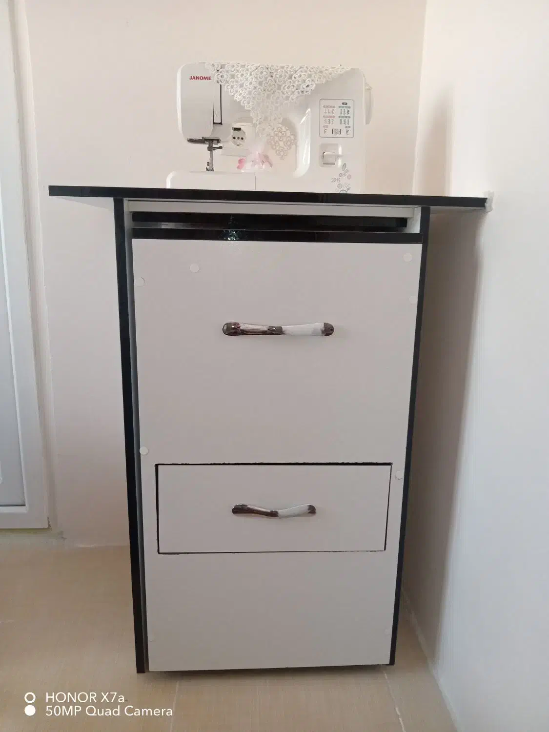 میز چرخ خیاطی چند کاره و لوکس|لوازم خیاطی و بافتنی|میانه, |دیوار