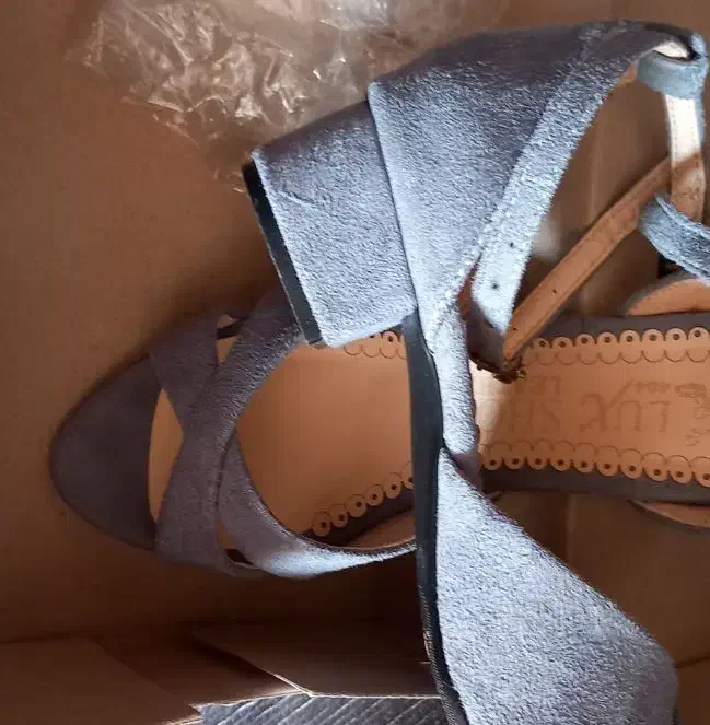 کفش طوسی مخملی سایز ۳۹|کیف، کفش، کمربند|تبریز, |دیوار