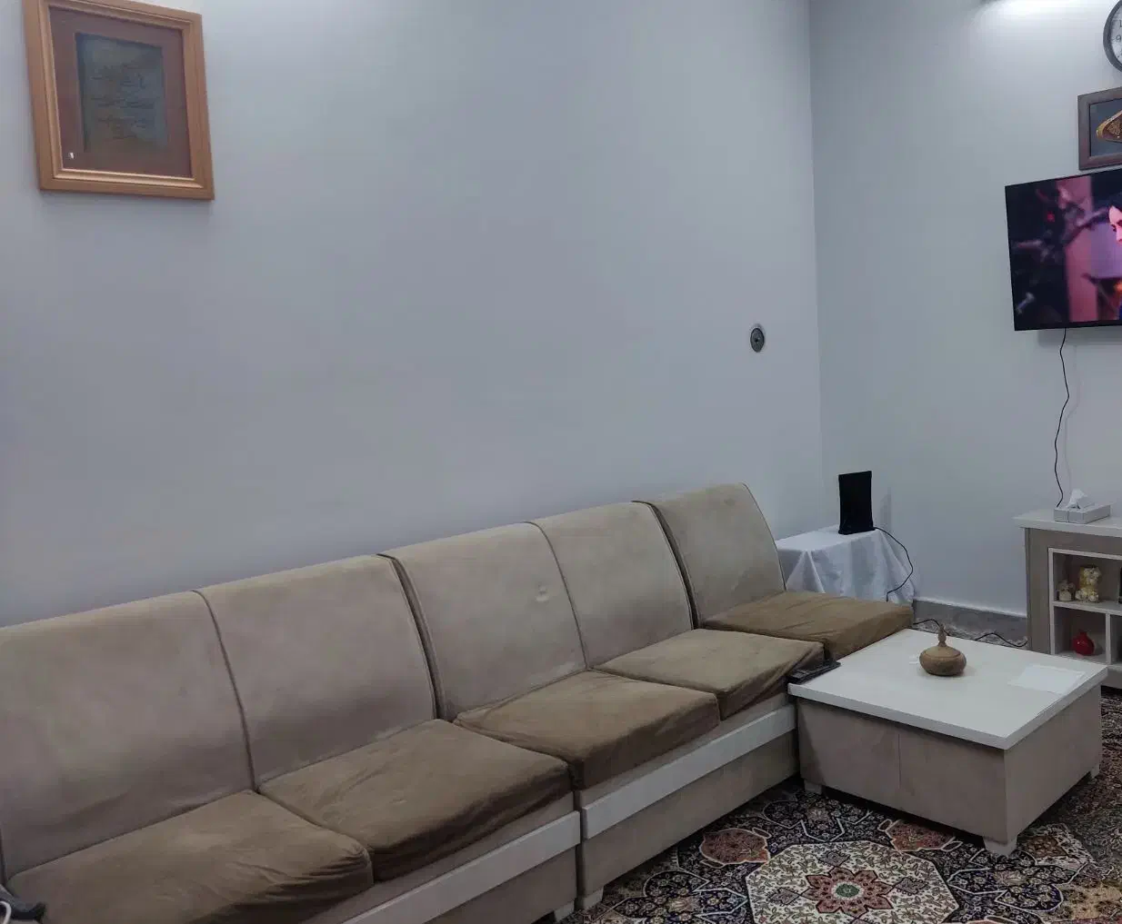 مبل دست دوم توافقی|مبلمان خانگی و میز عسلی|قم, دورشهر|دیوار