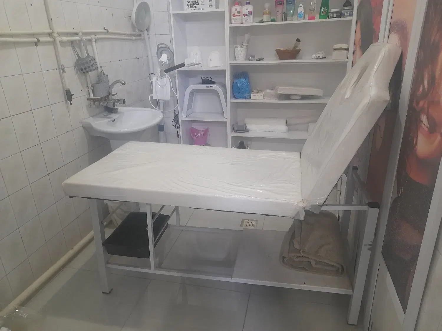 فروش فوری|آرایشی، بهداشتی، درمانی|قم, باغ شریفی|دیوار