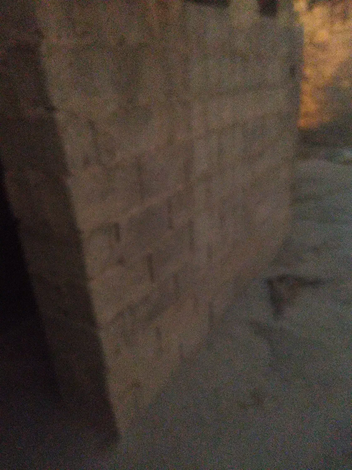 تخریب دیوار بتن و چاه زن هستیم|خدمات پیشه و مهارت|خورموج, |دیوار