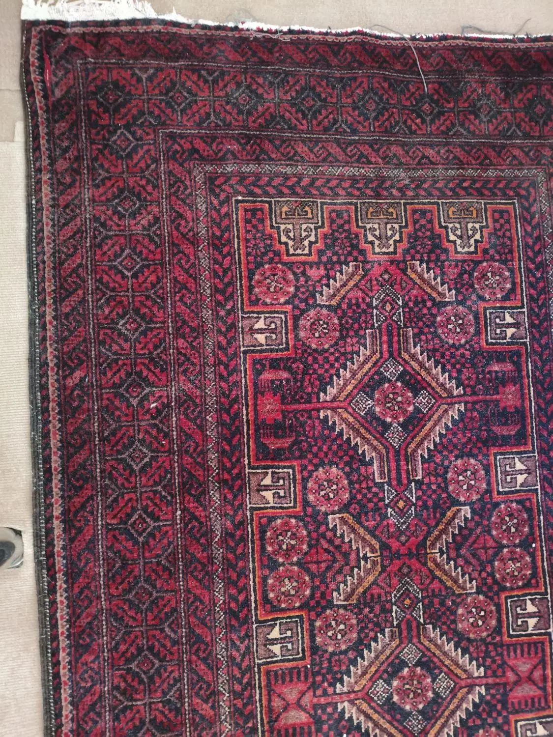 فرش دست باف|فرش|دماوند, گیلاوند|دیوار